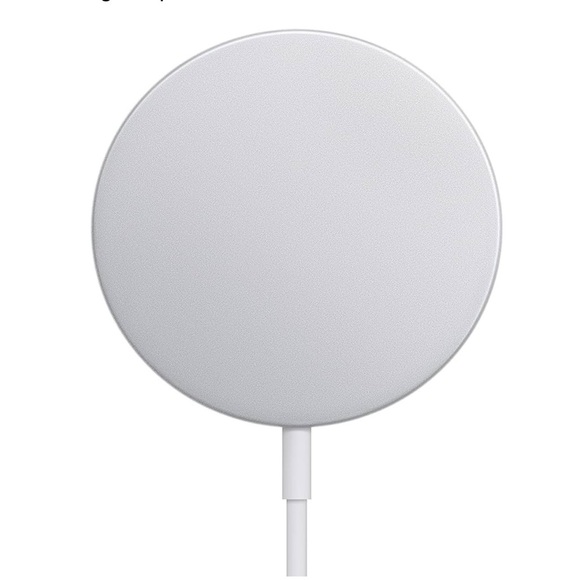 Apple White USB-C Wireless Charger - Picture 2 of 10